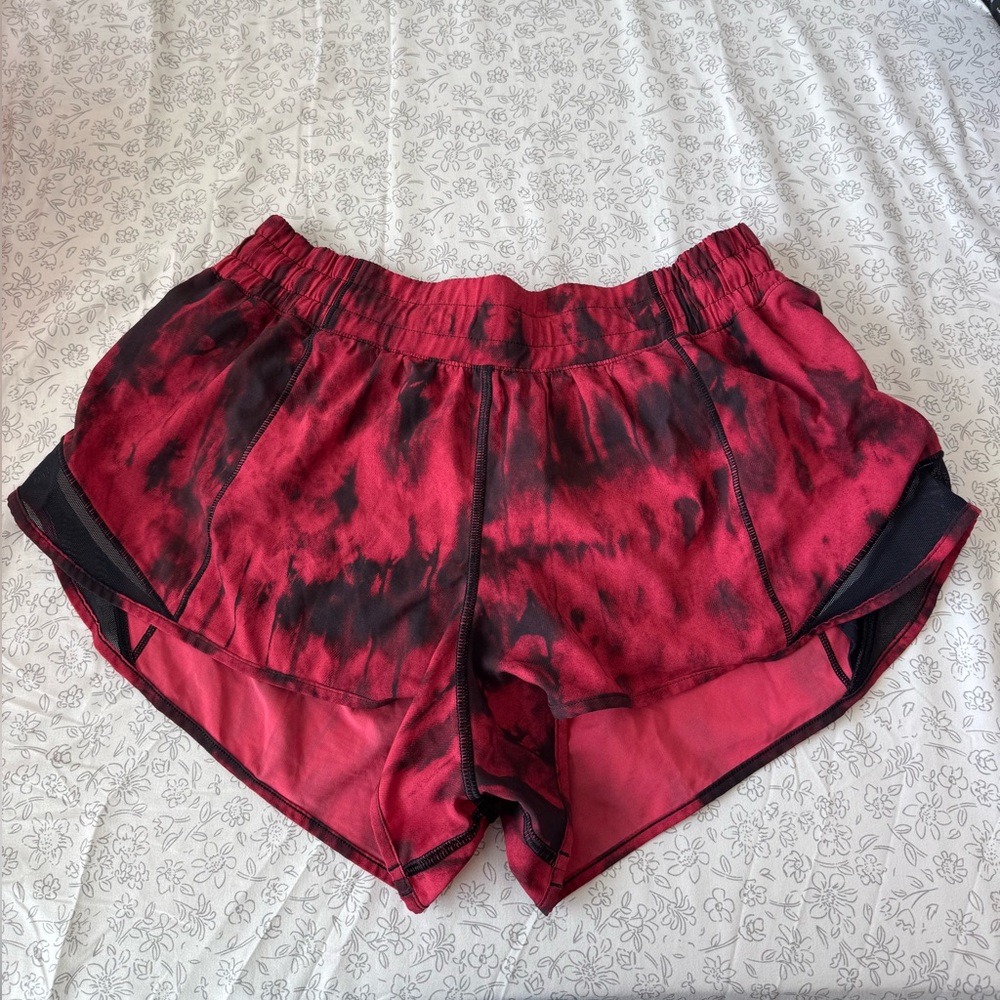 Lululemon hotty hots 2.5 inseam low rise